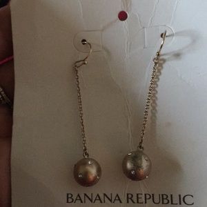 Matte gold drop earrings